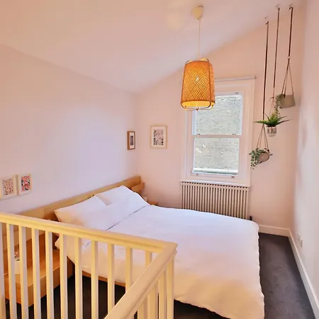 Peaceful Garden Apartment On Roman Road London Exterior photo
